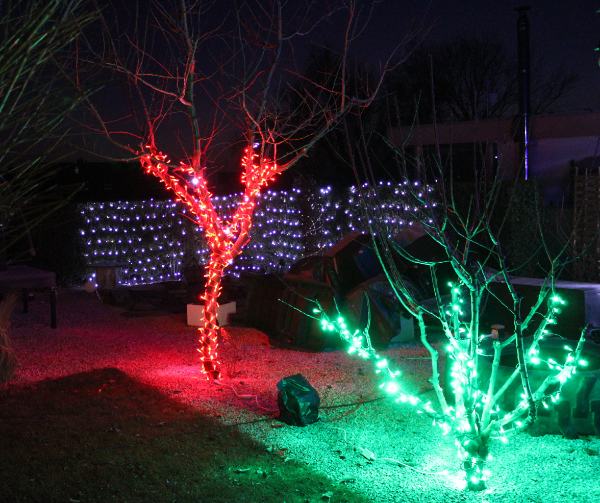 LED svetelná reťaz tmavá, zelená LED 3 x 4m (180 LED)